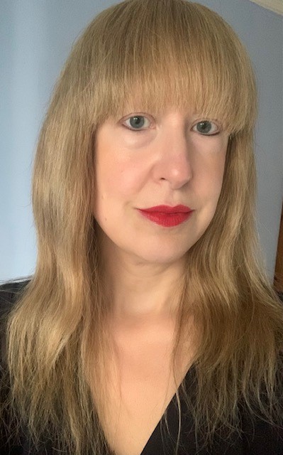 Liz Gregory author headshot